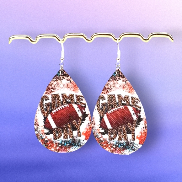 A Just-Jen Fav!!💖 2 Pairs of Women's Leather Game Day Football Earrings!!🏈💖 - Picture 3 of 16